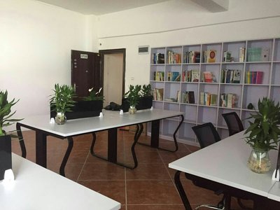 三亞海眾教育咨詢 點亮未來，規劃啟航